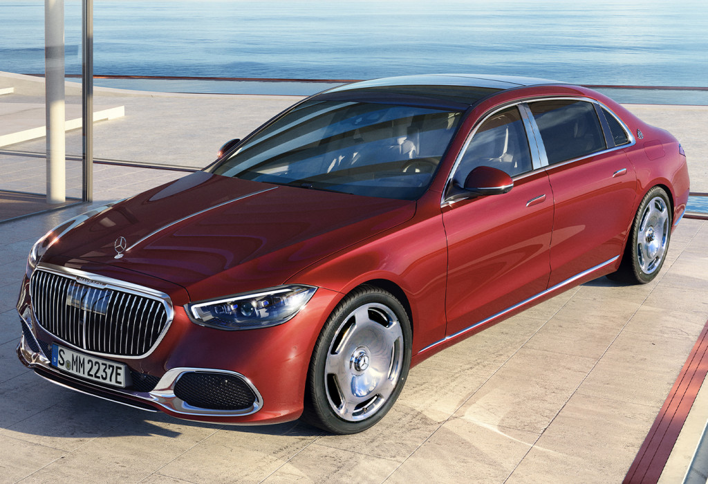 The first-ever plug-in hybrid Mercedes-Maybach makes the switch to electric powertrains.